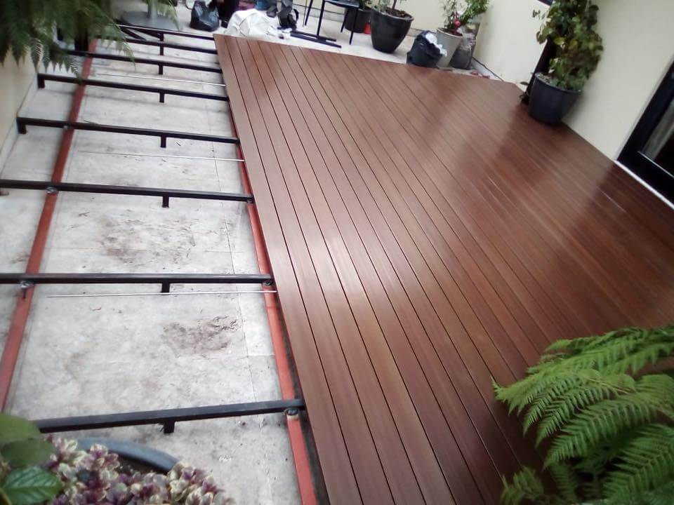 Instalación de piso deck sobre sistema flotado Interblock